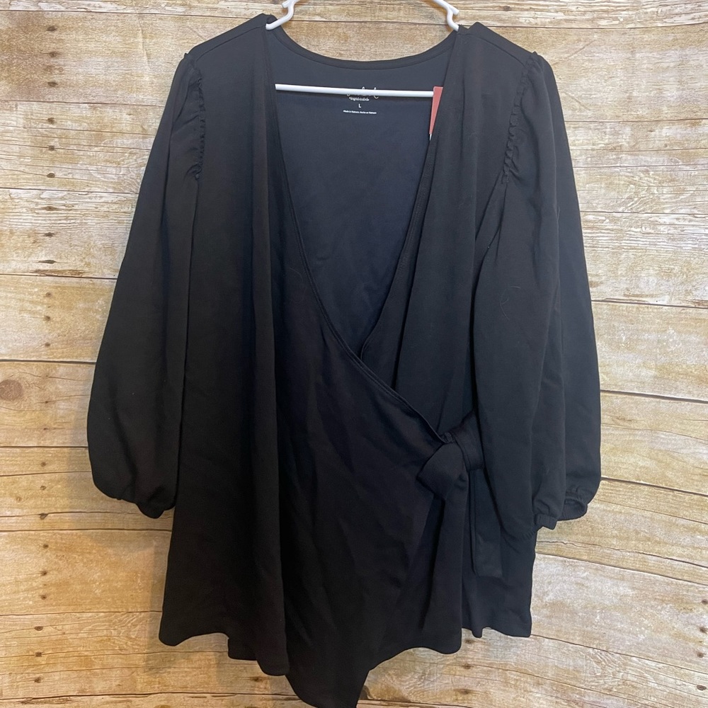 New Isabel maternity nursing friendly shirt 🛍